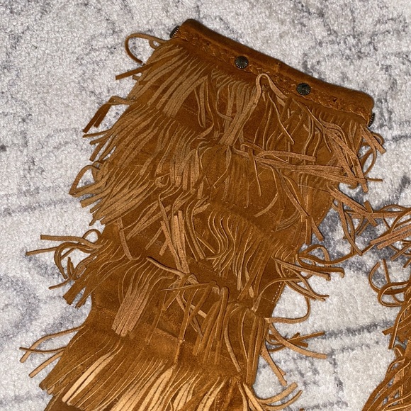 ✨Minnetonka Fringe 5 Layer Boot - Picture 2 of 15